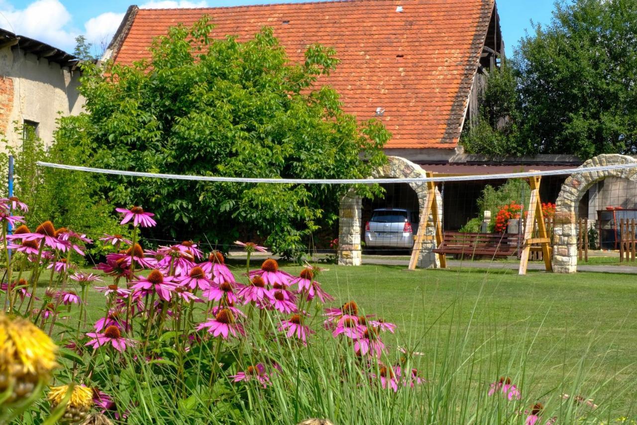 Agroturystyka Ranczo Radkow Exterior foto